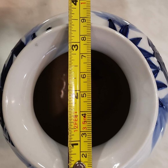 Chinoiserie White Porcelain Chinese Temple Jar - Picture 7 of 10